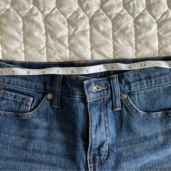 Banana Republic High Rise Shorts - Picture 3 of 6